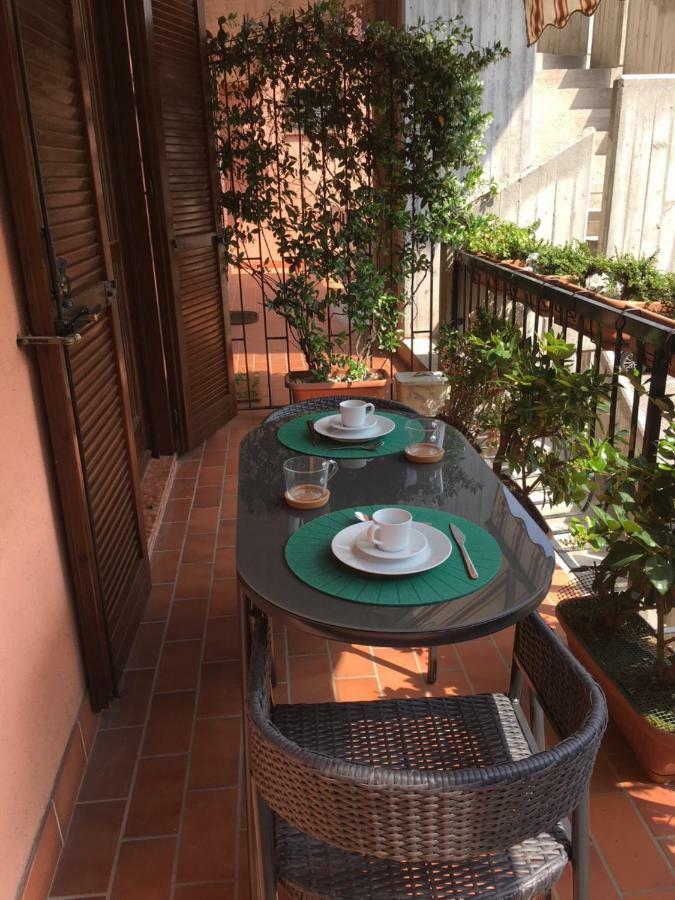 Indesenzano Apartment Desenzano del Garda Exterior photo
